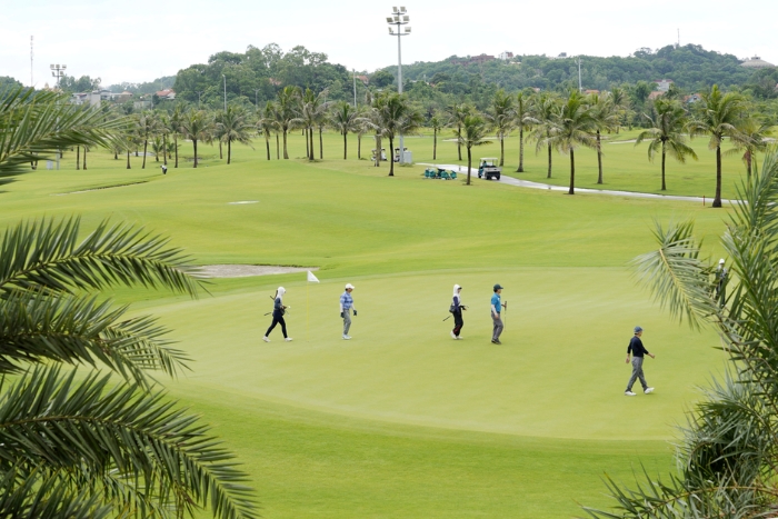 Prepare for upcoming Halong bay golf tour 4-day in Vietnam 